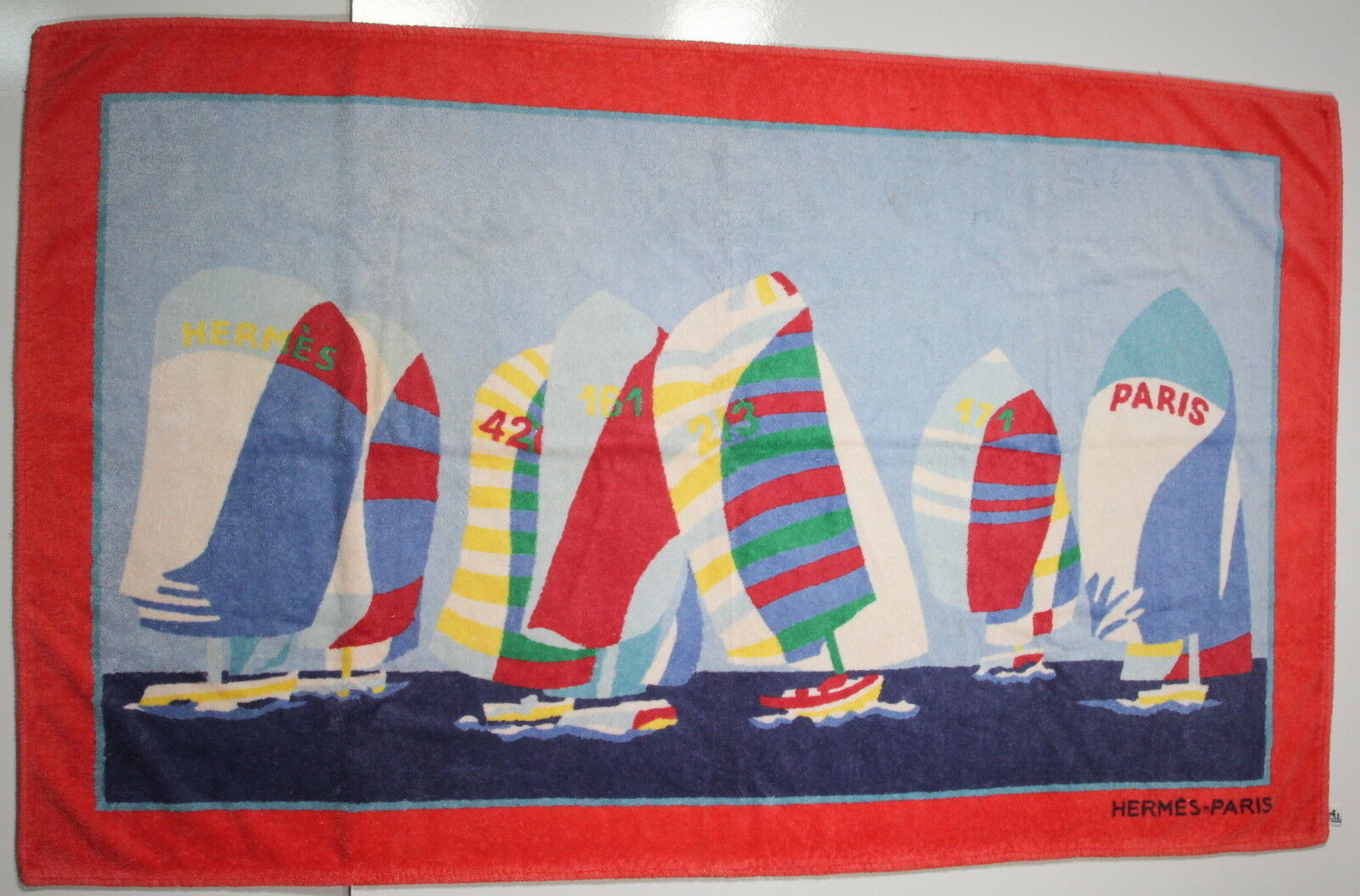Les serviettes de plage Hermès les plus chères vendues sur eBay !
